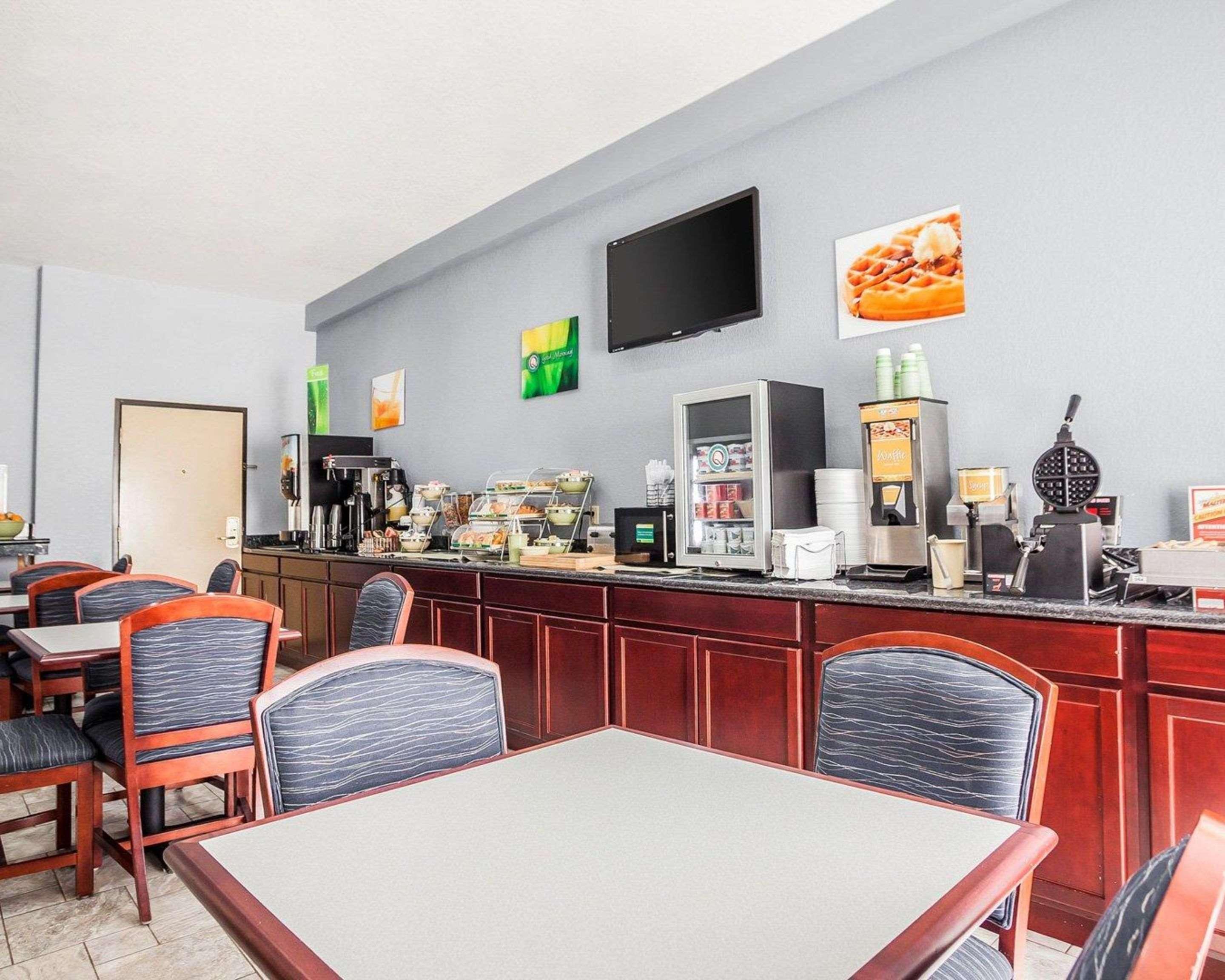 Quality Inn & Suites Altoona - Des Moines Dış mekan fotoğraf