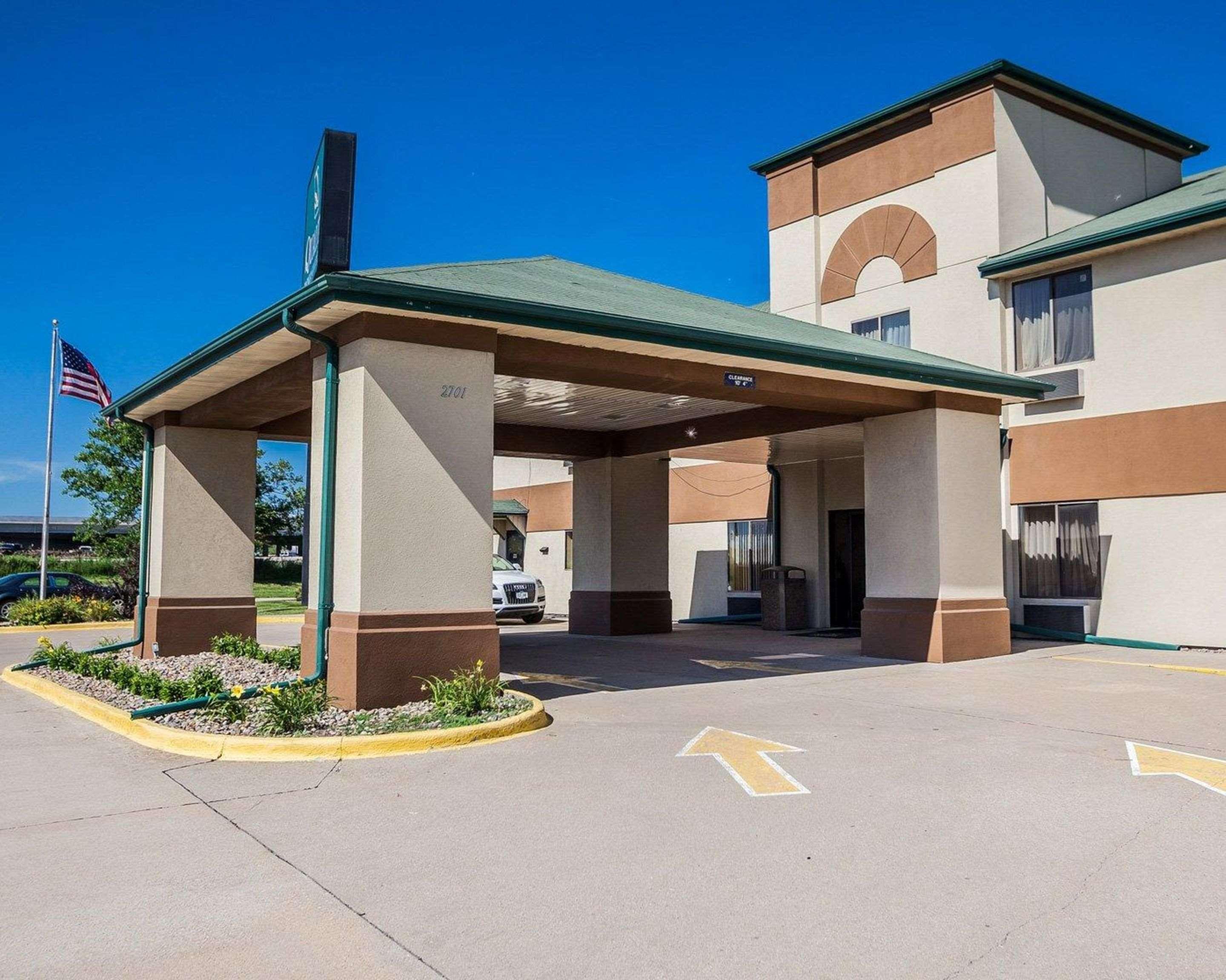 Quality Inn & Suites Altoona - Des Moines Dış mekan fotoğraf