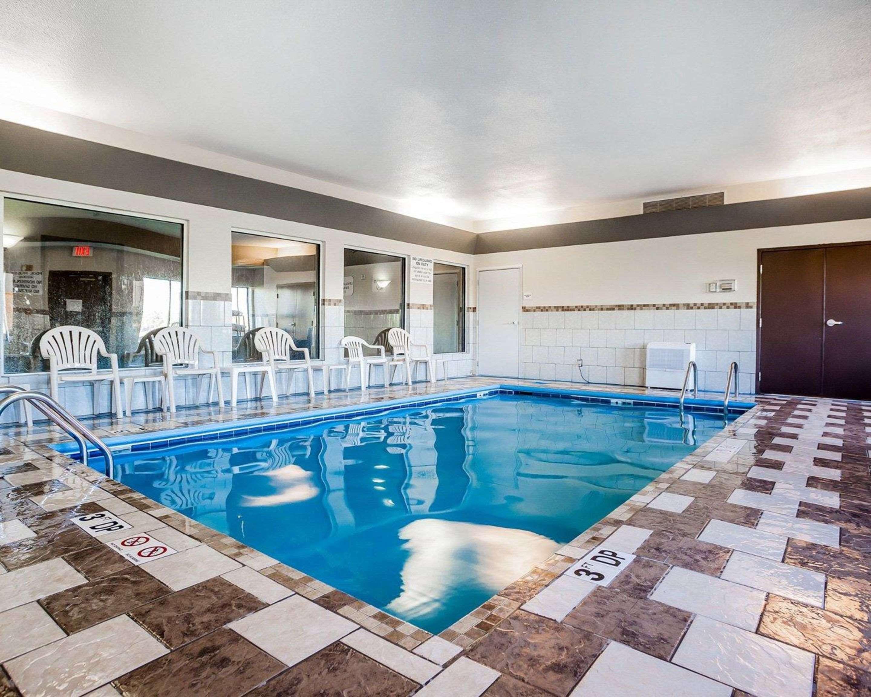 Quality Inn & Suites Altoona - Des Moines Dış mekan fotoğraf